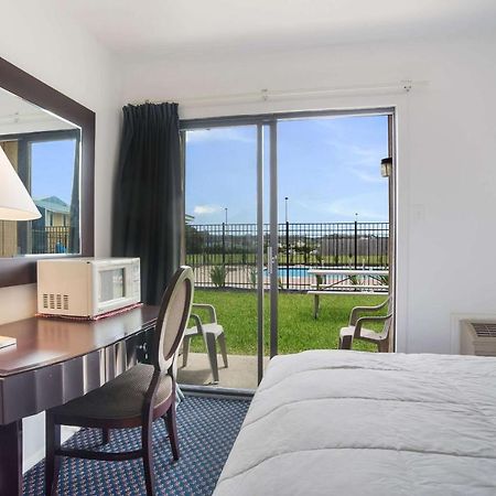 Rodeway Inn At Somers Cove Marina Crisfield ภายนอก รูปภาพ